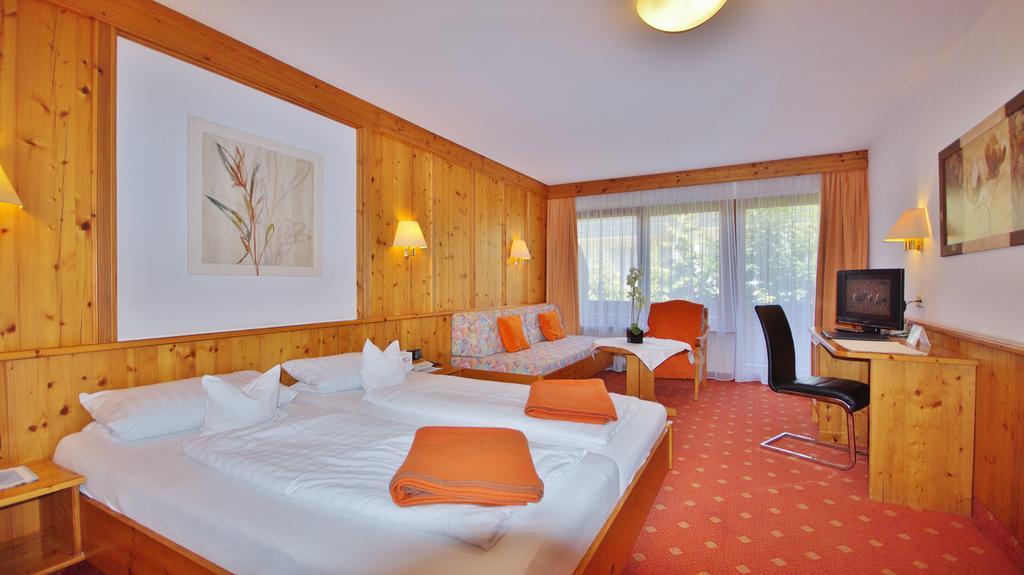 Hotel Schwarzenbergs Traube Glottertal Zewnętrze zdjęcie