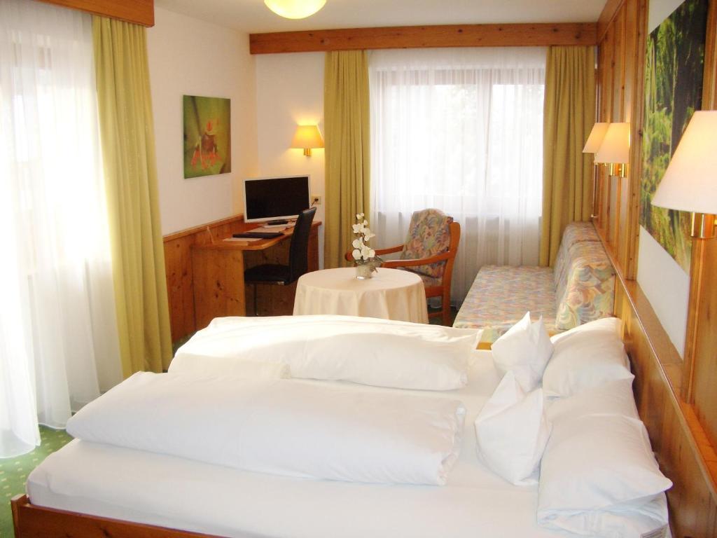 Hotel Schwarzenbergs Traube Glottertal Pokój zdjęcie